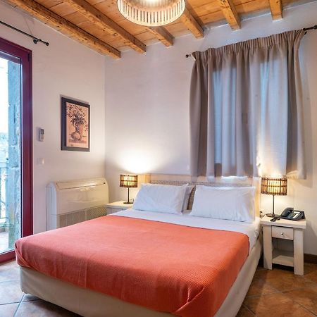 Lively Lofts By The Varos Residences Esterno foto